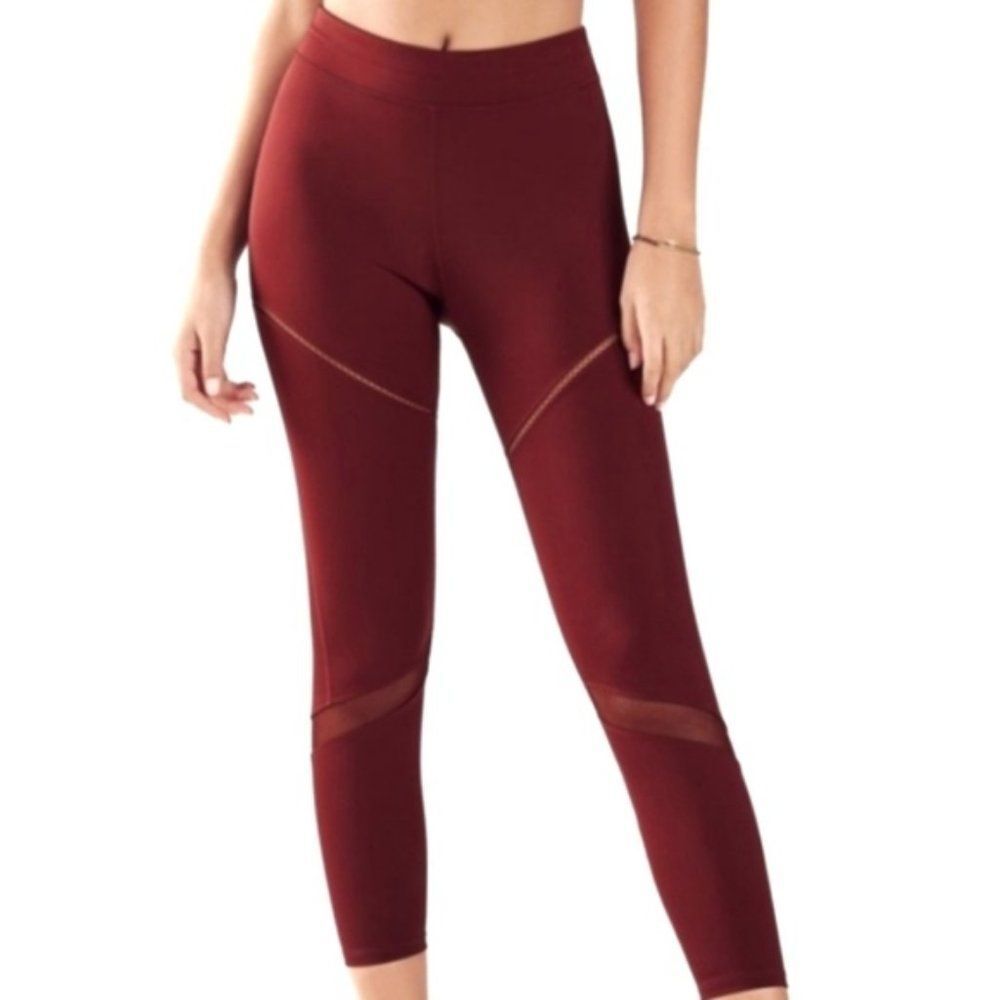 NWOT Fabletics High Waisted Ultracool 7/8